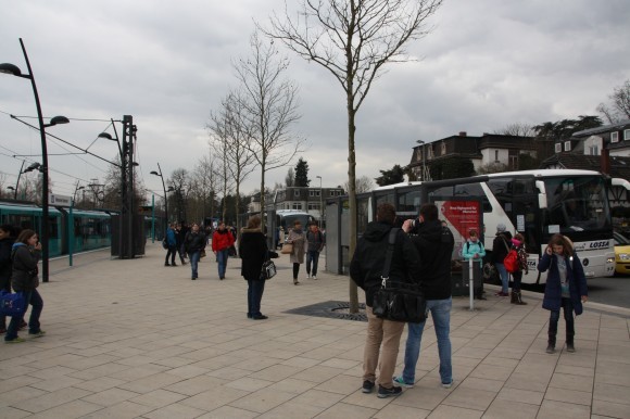 Der Oberurseler Bahnhof war der Knotenpunkt für beide Busrouten. Der Oberurseler Bahnhof war der Knotenpunkt für beide Busrouten.